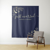 Tenture Décor de fond de mariage 'Just Married' (En situation)