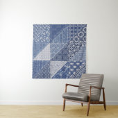 Tenture Dénim Triangle Patchwork Texture Vintage. (En situation)