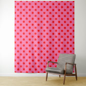 Tenture Design Pois rouge sur rose (En situation)