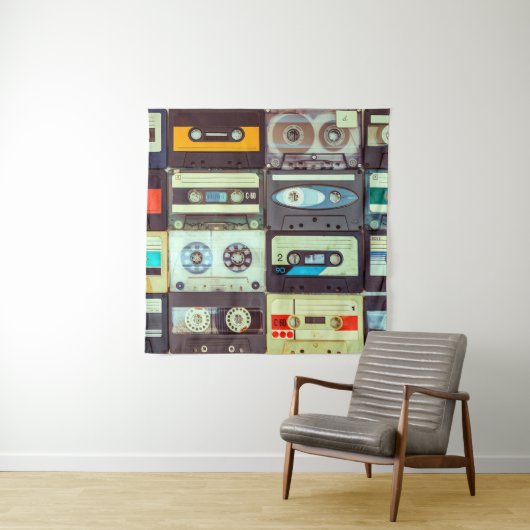 Tenture Divers cassettes audio vintages (En situation)