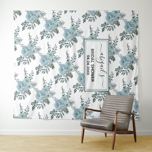 Tenture Douche nuptiale fleurie bleu-duvet (En situation (horizontale))