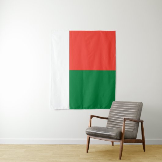 Tenture Drapeau de Madagascar (En situation)