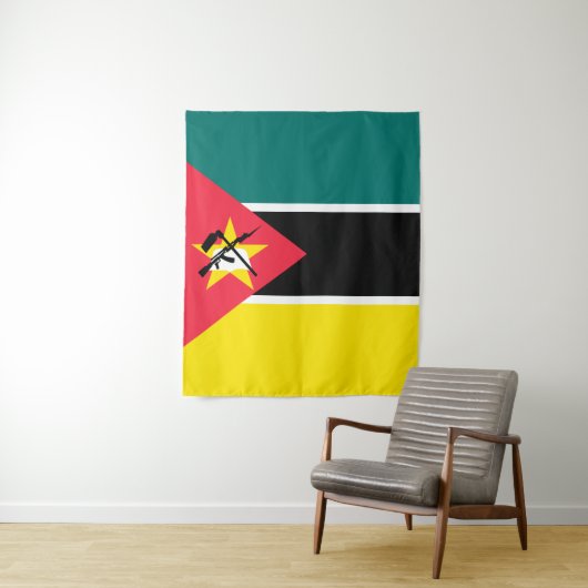 Tenture Drapeau du Mozambique (En situation)