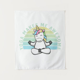 Tenture Drôle mignon licorne faisant du yoga. drôle yoga p