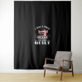 Tenture Drôle Quilters Dons (En situation)