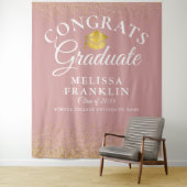Tenture Dusty Rose Et Gold Graduation Photo Contexte (En situation)
