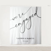 Tenture Élégante calligraphie Nous sommes engagés pour la  (Devant)