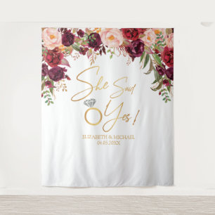 Tenture Elle a dit ouiFond de Fête de Mariage Floral Bourg