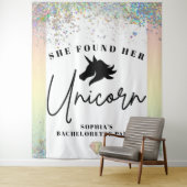 Tenture Elle a trouvé son décor de fond de soirée de bache (En situation)