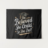 Tenture Elle Croyait Qu'Elle Pouvait Faire Ses Études (Devant (Horizontal))