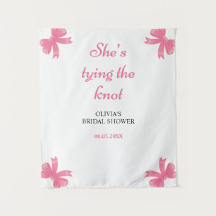 Tenture Elle noue le noeud rose Fête des mariées fond