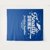 Tenture Enfin terminé fond bleu de graduation Backdrop (Devant (Horizontal))