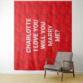 Tenture Épouserez-vous personnalisation de texte coeurs ro (En situation)