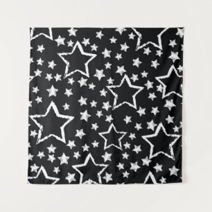 Tenture étoiles noires, blanches : grogne urbaine.