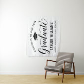 Tenture Félicitations à notre diplômé Graduation Blanche (En situation)