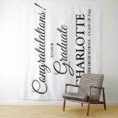 Tenture Félicitations diplômé texte personnalisé en script (En situation)