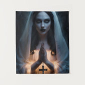 Tenture Femme gothique avec Crucifix (Devant)