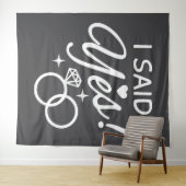 Tenture Fête de fiançailles Gray a dit oui (En situation (horizontale))