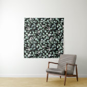 Tenture Feuilles d'Eucalyptus : Motif de fleurs blanches (En situation (horizontale))