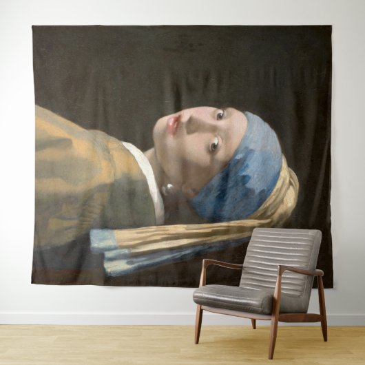 Tenture Fille avec une perle  (En situation (horizontale))