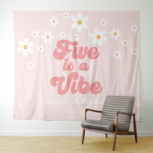 Tenture Five est Vibe Retro Daisy Pink 5e anniversaire Ban (En situation (horizontale))