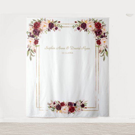 Tenture Fleurs de teinte Bourgogne Mariage Photobooth Or (Devant)