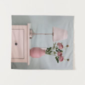Tenture Fleurs | Roses rose pâle sur le stand de nuit (Devant (Horizontal))