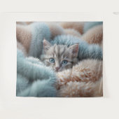 Tenture Fluffy Kitten in a Soft Blanket (Devant (Horizontal))