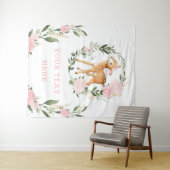 Tenture Fond de bébé fille cerf floral rose chic (En situation (horizontale))