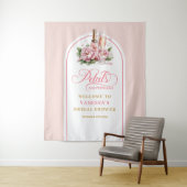 Tenture Fond de décor pour une fête prénuptiale avec des p (En situation)