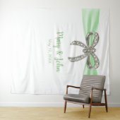 Tenture Fond de mariage à noeud diamant ruban vert (En situation (horizontale))