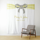 Tenture Fond de mariage à ruban diamanté jaune (En situation)