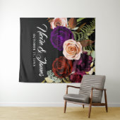 Tenture Fond de mariage audacieux de verdure florale foncé (En situation (horizontale))