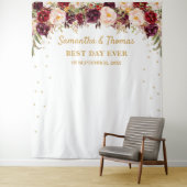 Tenture Fond de mariage bordeaux marsala rose gold (En situation)