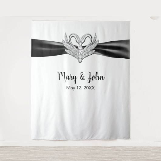 Tenture Fond de mariage Cygnes argentés Ruban noir (Devant)