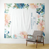 Tenture Fond de mariage floral marine Midnight Blooms (En situation (horizontale))