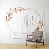 Tenture Fond de mariage géométrique à feuillage automnal (En situation (horizontale))