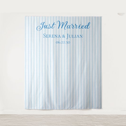 Tenture Fond de mariage « Juste Mariés » côtier rayé bleu (Devant)