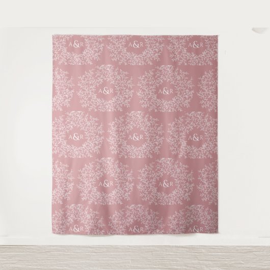 Tenture Fond de mariage rose monogramme dessiné à la main (Devant)