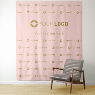Tenture Fond de scène à logo répétitif rose pour événement