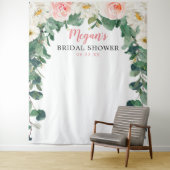 Tenture Fond de toilette de mariage rose et verdure (En situation)