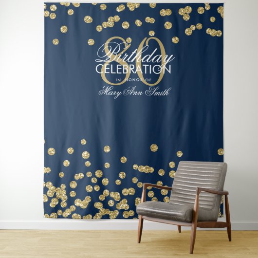 Tenture Fond pour 80e anniversaire en or et confettis bleu (En situation)