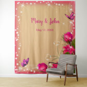 Tenture Fond rustique en bois avec fleurs roses et papillo (En situation)