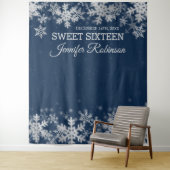 Tenture Fond Sweet 16 Argent Navy Flocons de Neige d'Hiver (En situation)