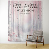 Tenture Frosted Petals in a Winter Woodland Wedding  (En situation)