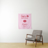 Tenture Girls Gone Mild Pink and Cherry Red Bachelorette   (En situation)