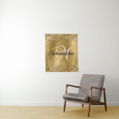 Tenture Glittery Gold Foil Classic Script M Monogramme (En situation)