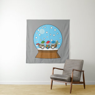 Tenture Globe des neiges avec trois Chouettes Gnomes