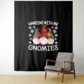 Tenture Gnome De Noël Qui S'Accroche Avec Mes Gnomies (En situation)