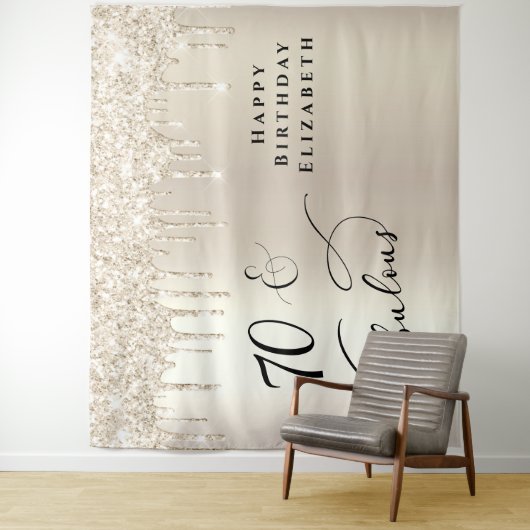 Tenture Gold Parties scintillant 70e fête d'anniversaire (En situation)